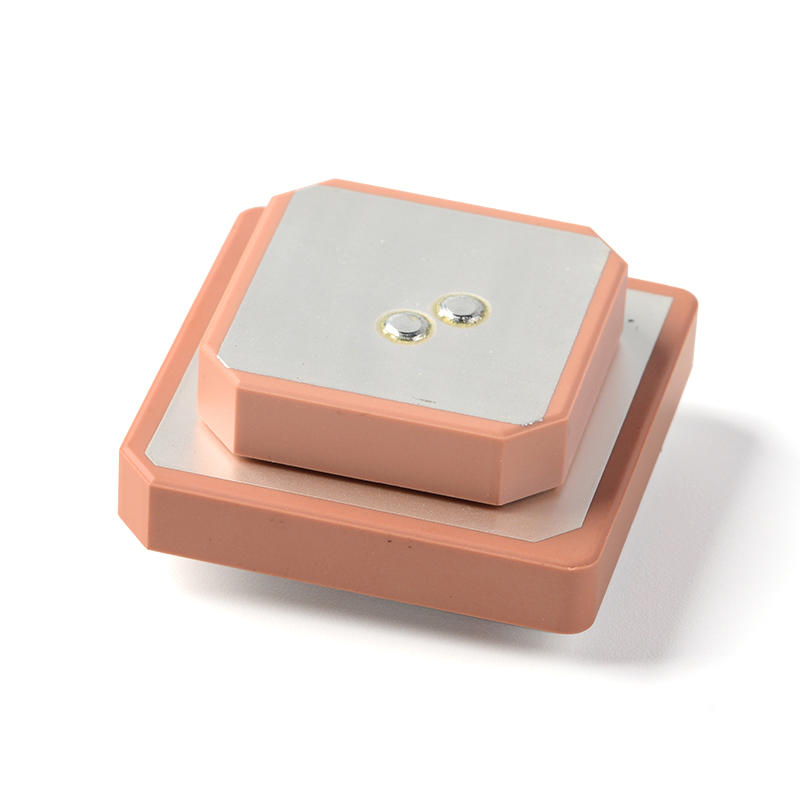 GNSS Patch Antenna
